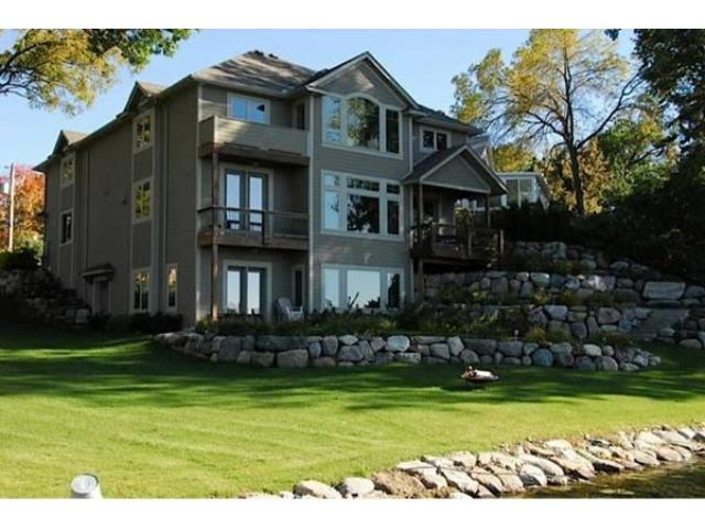 2471 Black Lake Road, Spring Park, MN 55384