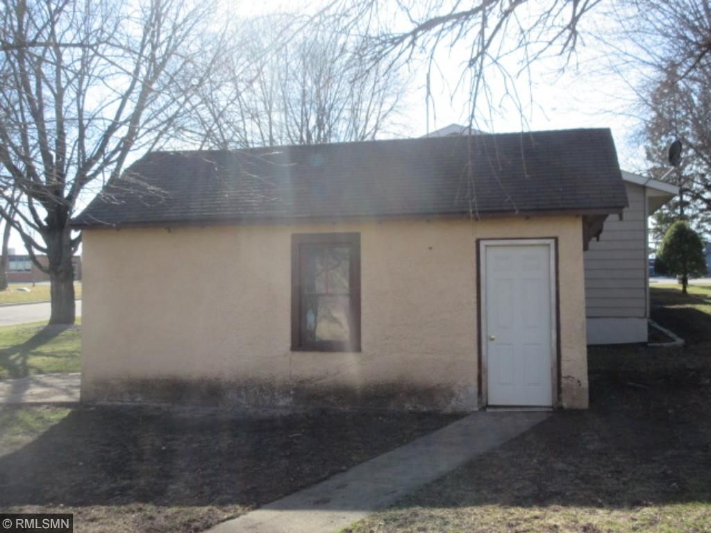 171 Western Avenue S, Watkins, MN 55389