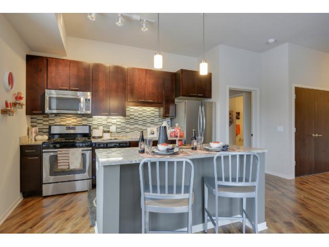 360 N 1st Street, Minneapolis, MN 55401