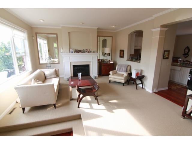 301 W River Parkway, Minneapolis, MN 55401
