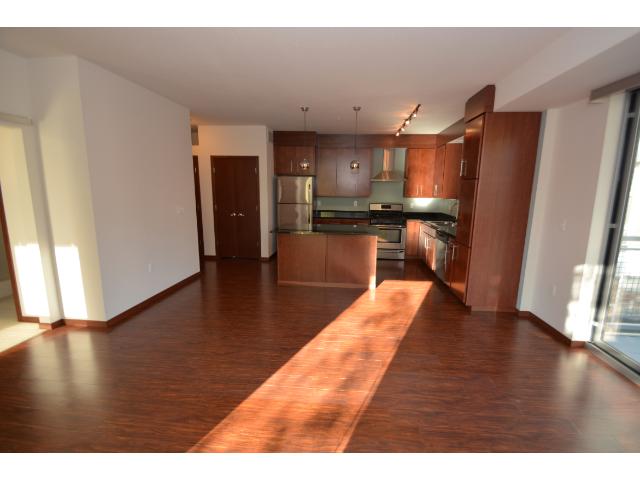 415 Oak Grove Street, Minneapolis, MN 55403