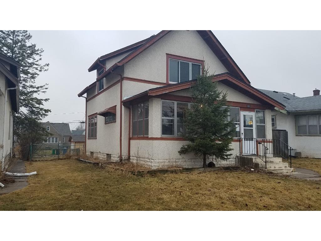 1501 Thomas Avenue N, Minneapolis, MN 55411