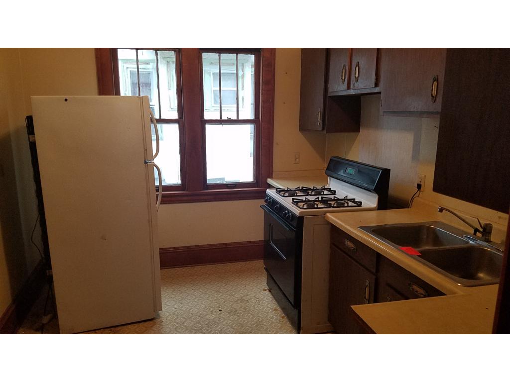 1501 Thomas Avenue N, Minneapolis, MN 55411