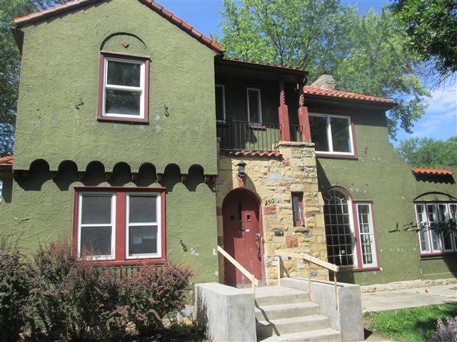 2512 Farwell PlMinneapolis, MN, 55411Hennepin County