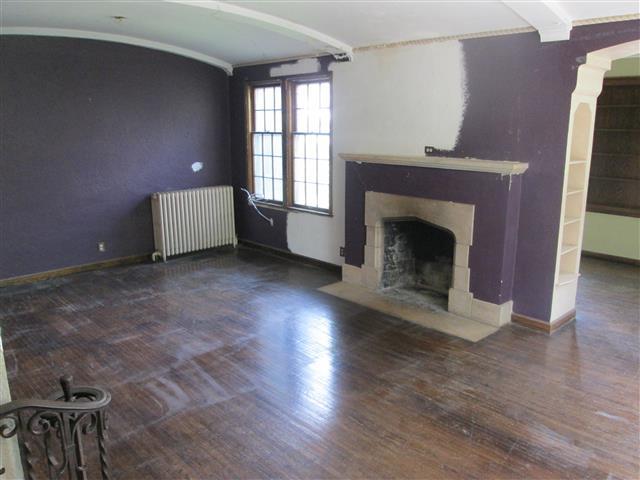 2512 Farwell PlMinneapolis, MN, 55411Hennepin County