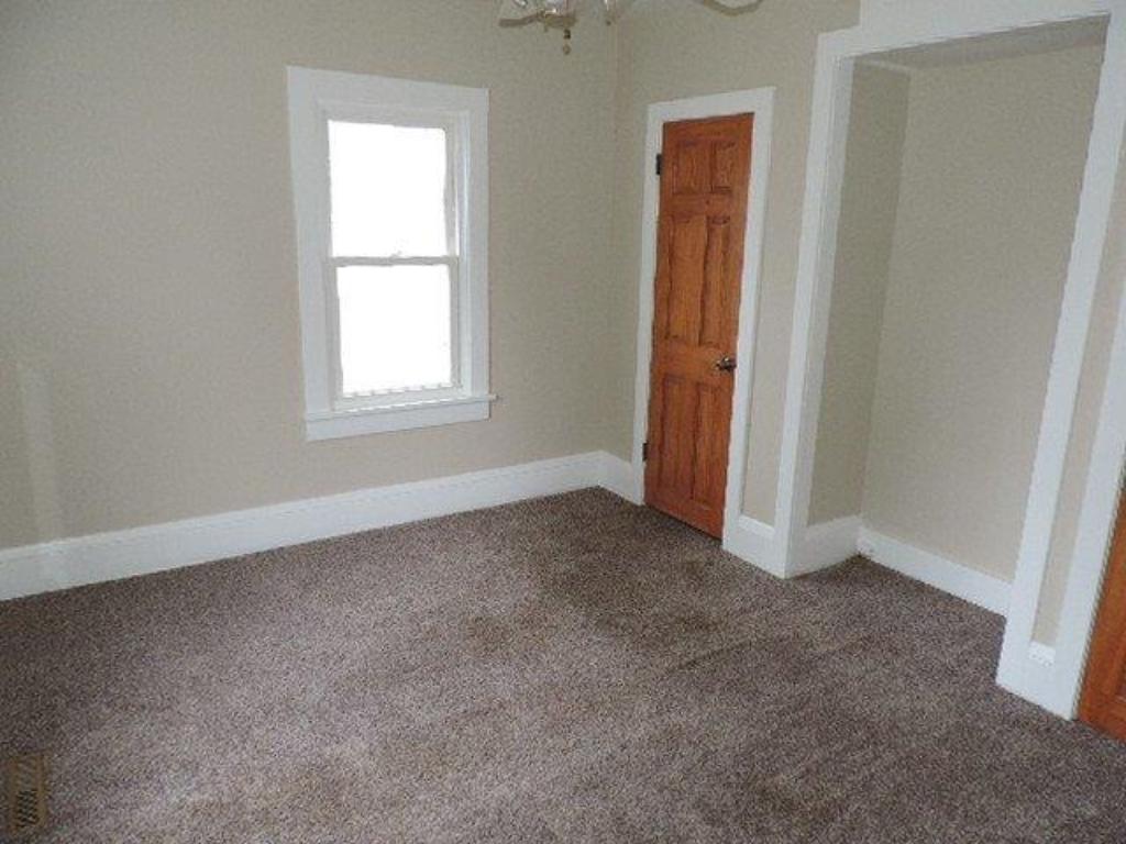3236 Thomas Avenue N, Minneapolis, MN 55412