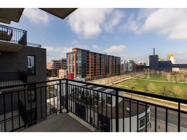 1120 S 2nd Street S, Minneapolis, MN 55415