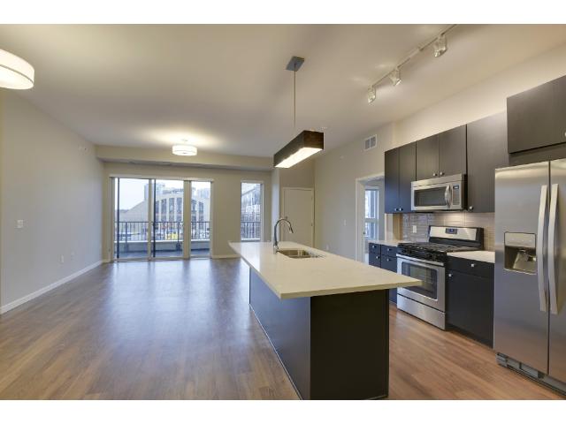 640 4th Street S, Minneapolis, MN 55415