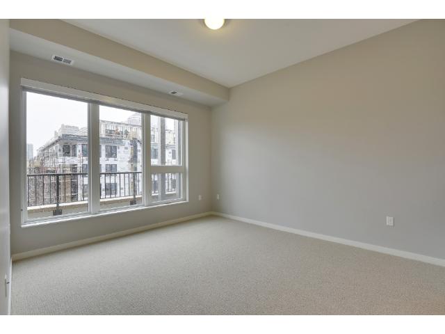640 4th Street S, Minneapolis, MN 55415