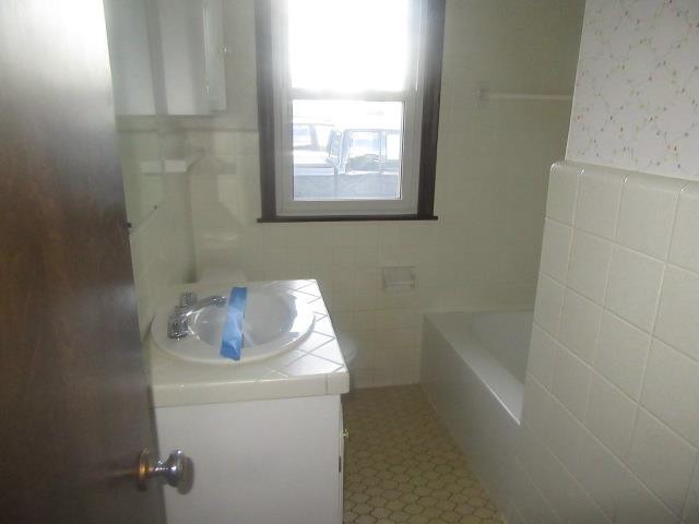 7527 Columbus AveMinneapolis, MN, 55423Hennepin County