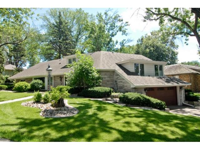 65 Woodland Circle, Edina, MN 55424