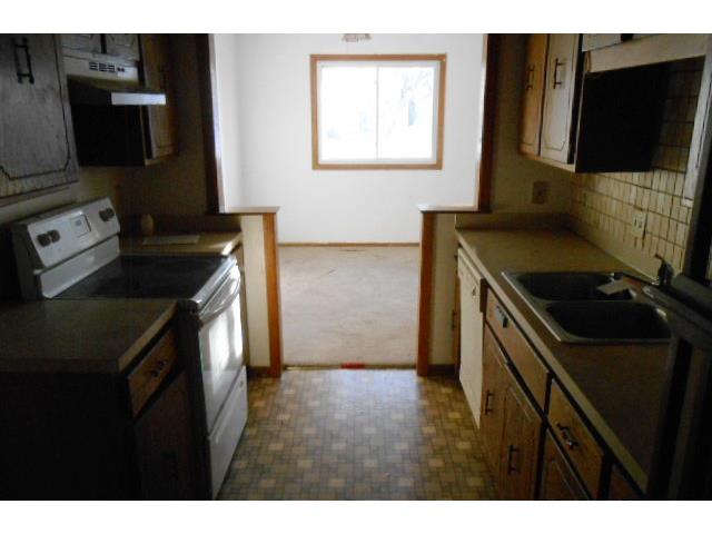 1317 68th Ln NBrooklyn Center, MN, 55430Hennepin County