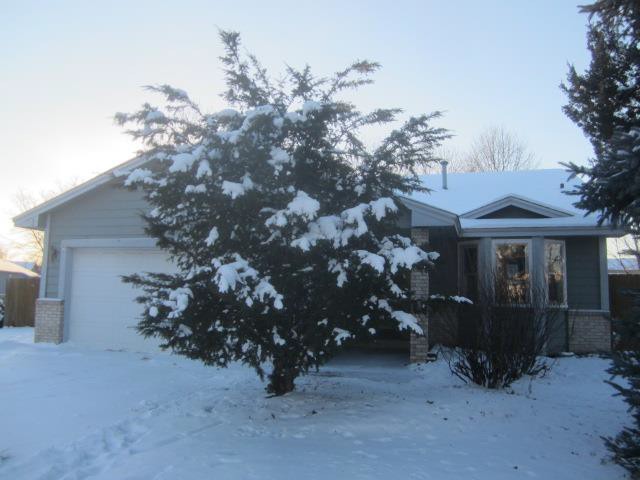 11894 Jonquil St NWCoon Rapids, MN, 55433Anoka County