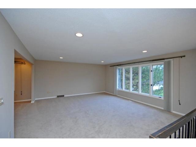 7221 Glouchester Drive, Edina, United States 55435