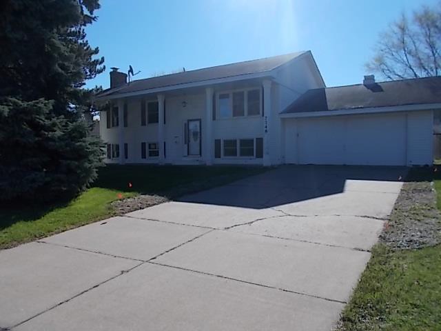 7748 Daleview DrBrooklyn Park, MN, 55443Hennepin County