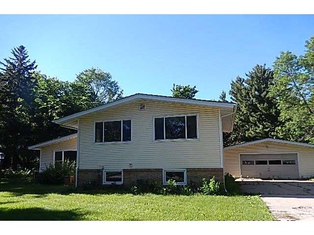9565 Oliver Ave NBrooklyn Park, MN, 55444Hennepin County