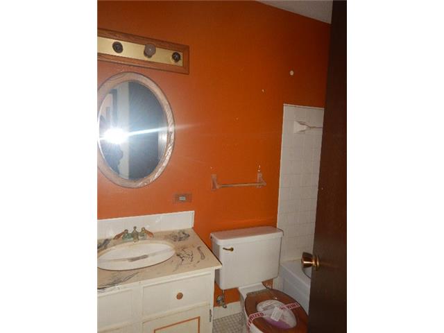 6433 84th Ct NBrooklyn Park, MN, 55445Hennepin County