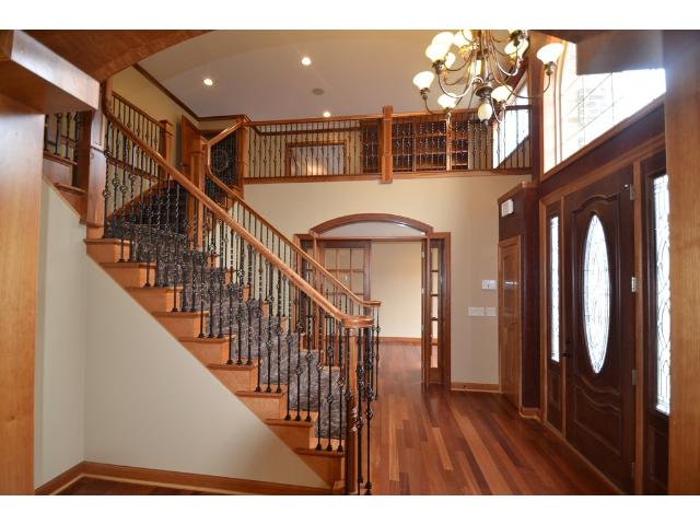 22 Kingsview Lane N, Minnetonka, MN 55447