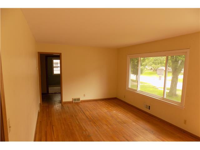 719 113th Ave NWCoon Rapids, MN, 55448Anoka County