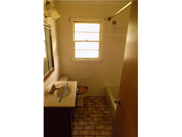 719 113th Ave NWCoon Rapids, MN, 55448Anoka County