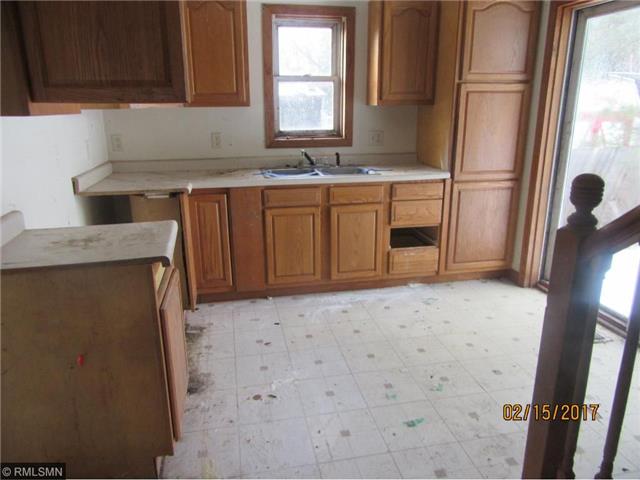 3485 Brogade St, Askov, MN 55704