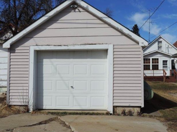 405 5th Street SW, Chisholm, MN 55719