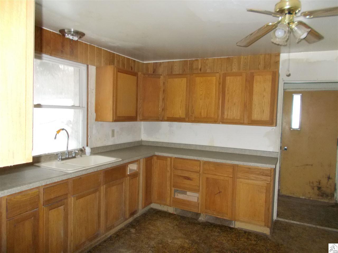 326 2nd St, Cloquet, MN 55720
