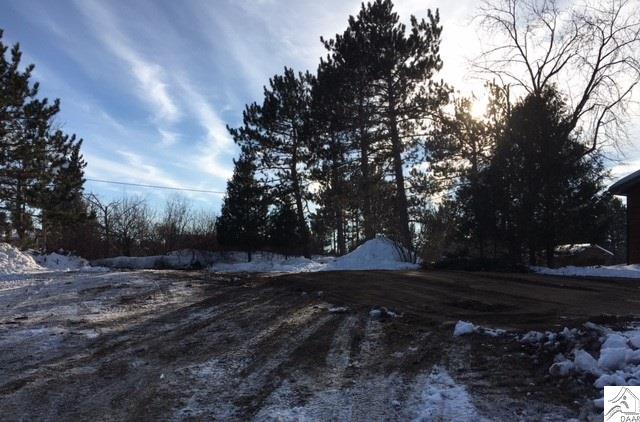 98 W Chandler Rd, Ely, MN 55731