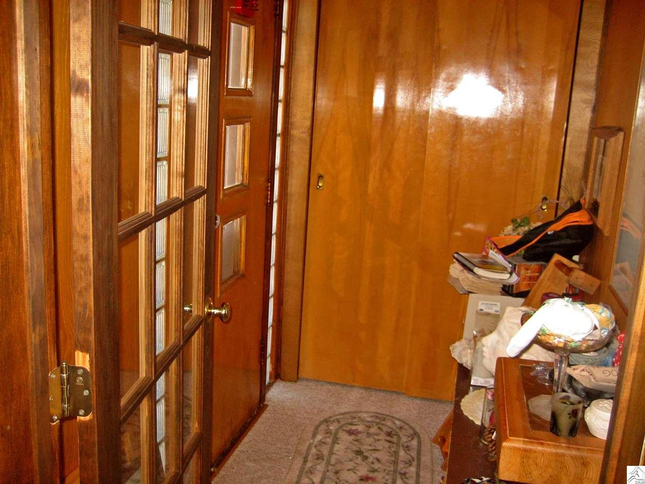 12 E Conan St, Ely, MN 55731