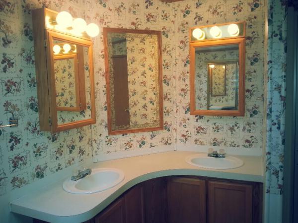 Country Estates Manufactured Housing Community 3592 South Estates DriveHibbing, MN 55746