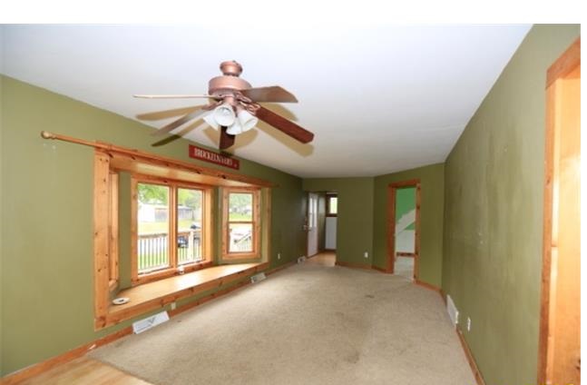 3945 Maxwell AveDuluth, MN, 55803Saint Louis County