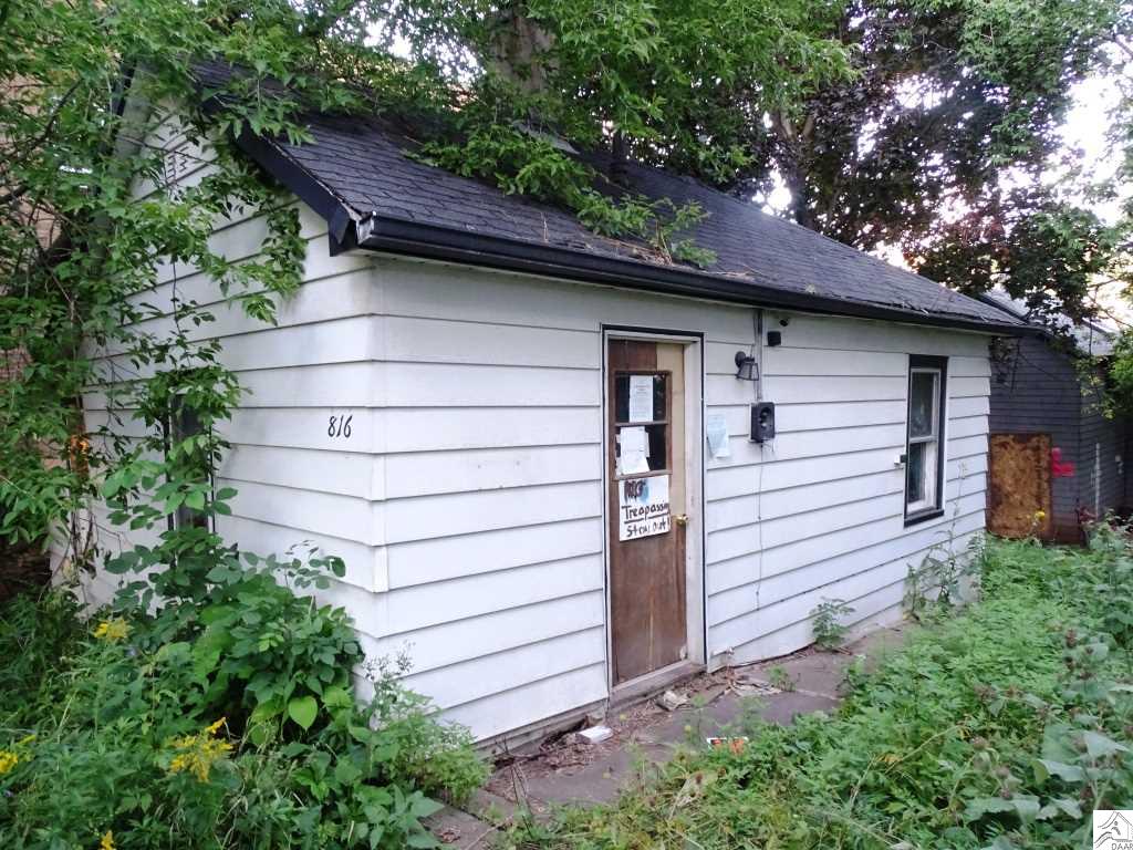 816-816 1/2 E 5th St, Duluth, MN 55805