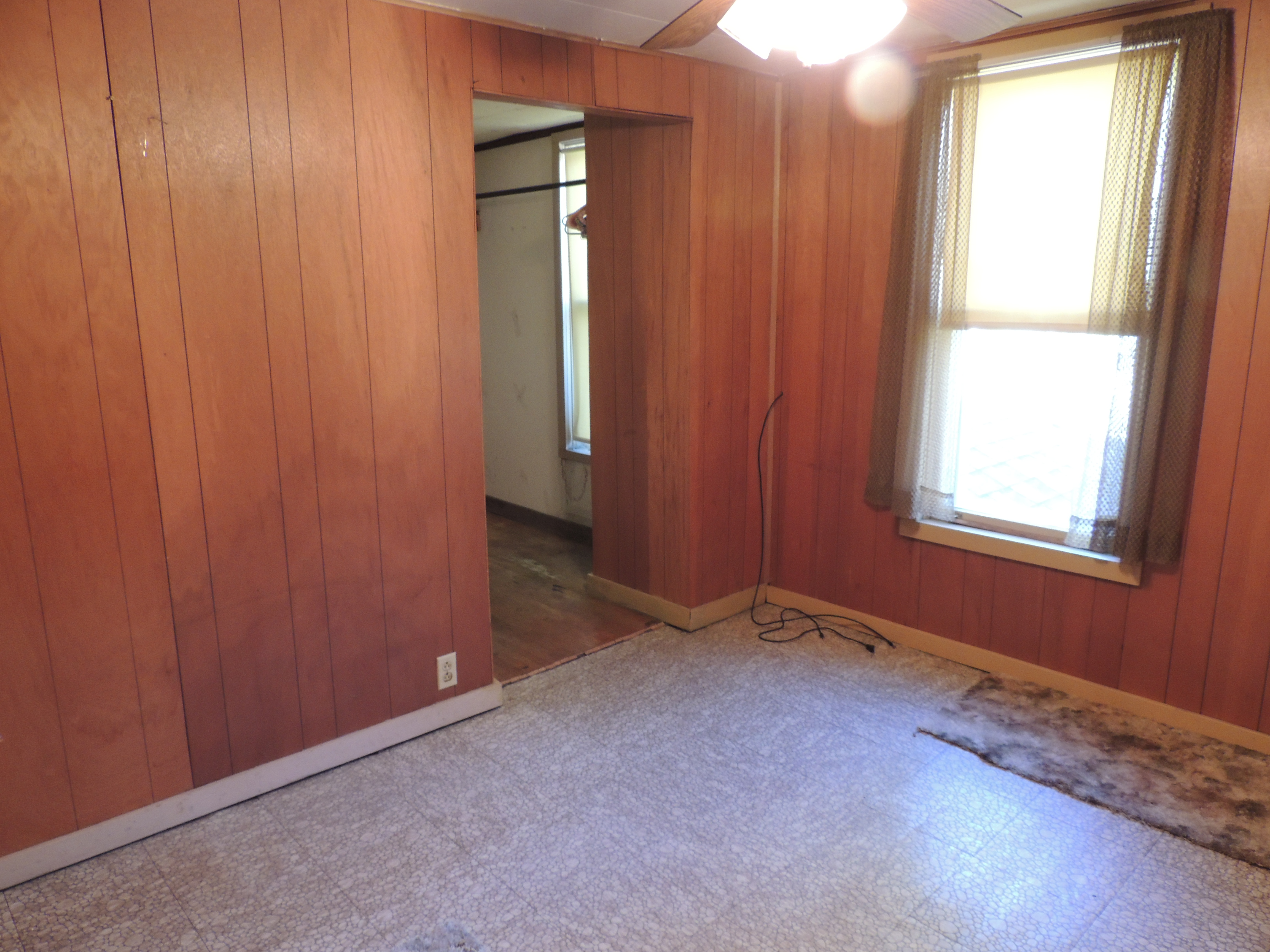 3727 Carlton St, Duluth, MN 55807