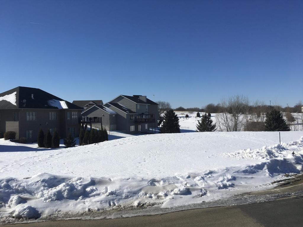 2617 Lisa Lane NE, Rochester, MN 55906