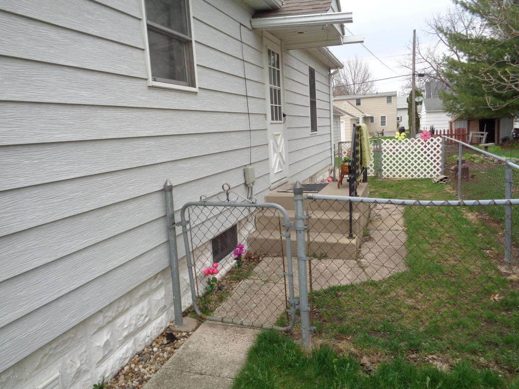 902 9th Avenue SW, Austin, MN 55912