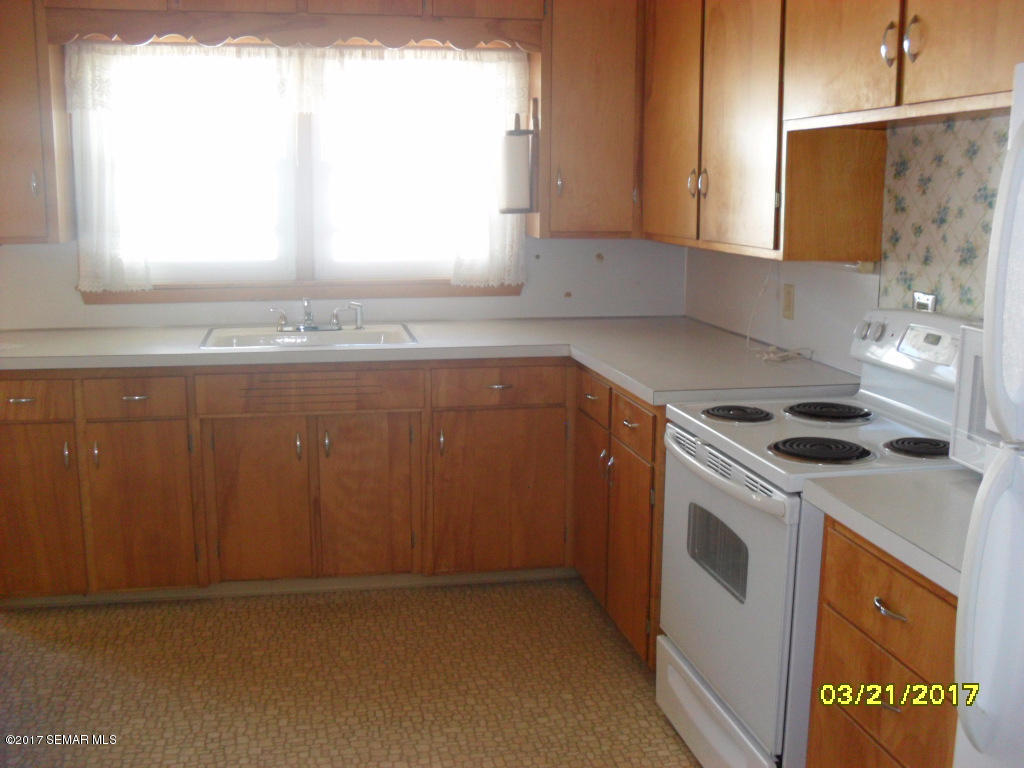 1303 7th Avenue NW, Austin, MN 55912