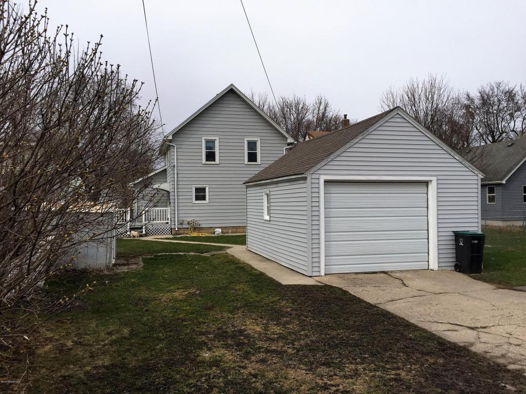 807 10th Avenue SW, Austin, MN 55912
