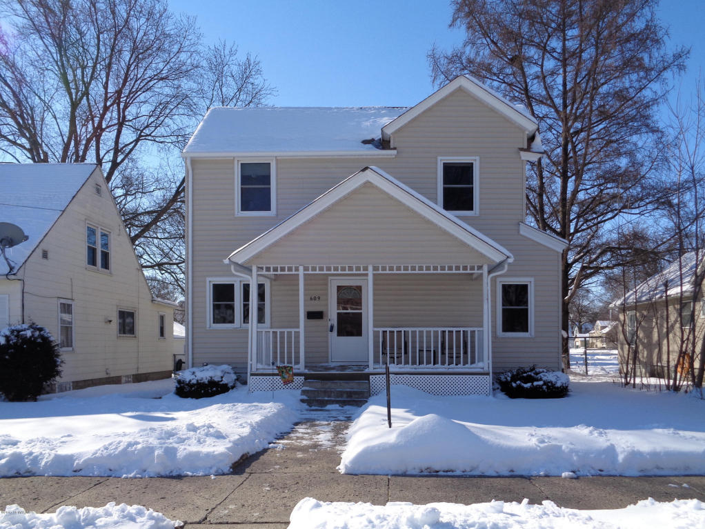 609 11th Avenue NW, Austin, MN 55912