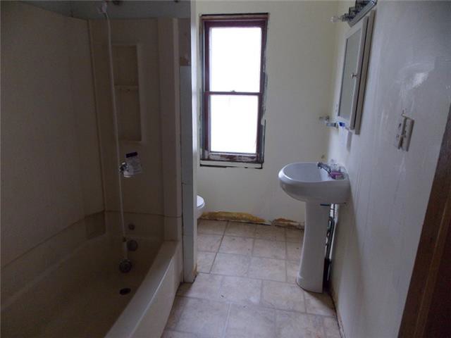 712 2nd Ave NEAustin, MN, 55912Mower County