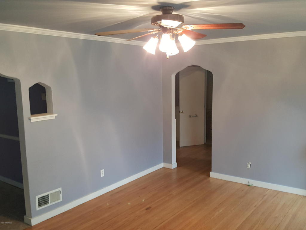 407 1st Street NE, Hayfield, MN 55940