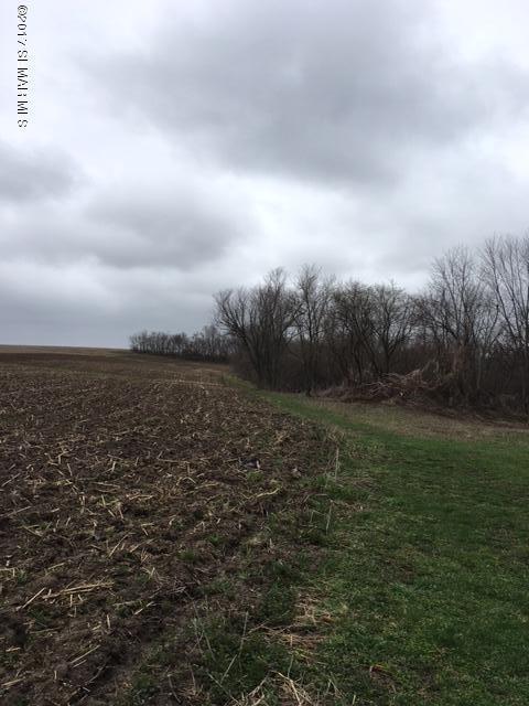3172 Christianson Hill Road, Houston, MN 55943