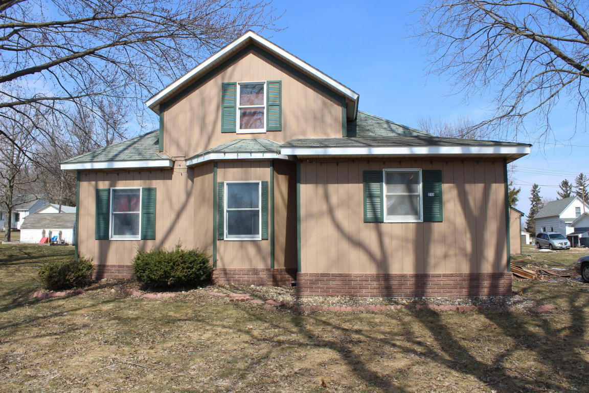 215 E Luella Street, LeRoy, MN 55951