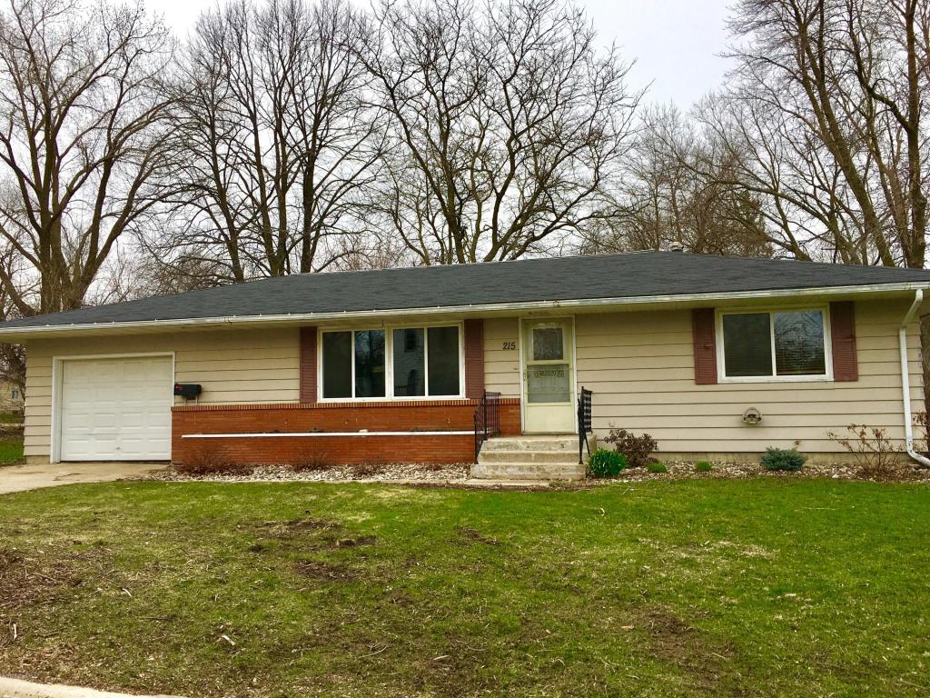 215 E Henry Street, LeRoy, MN 55951