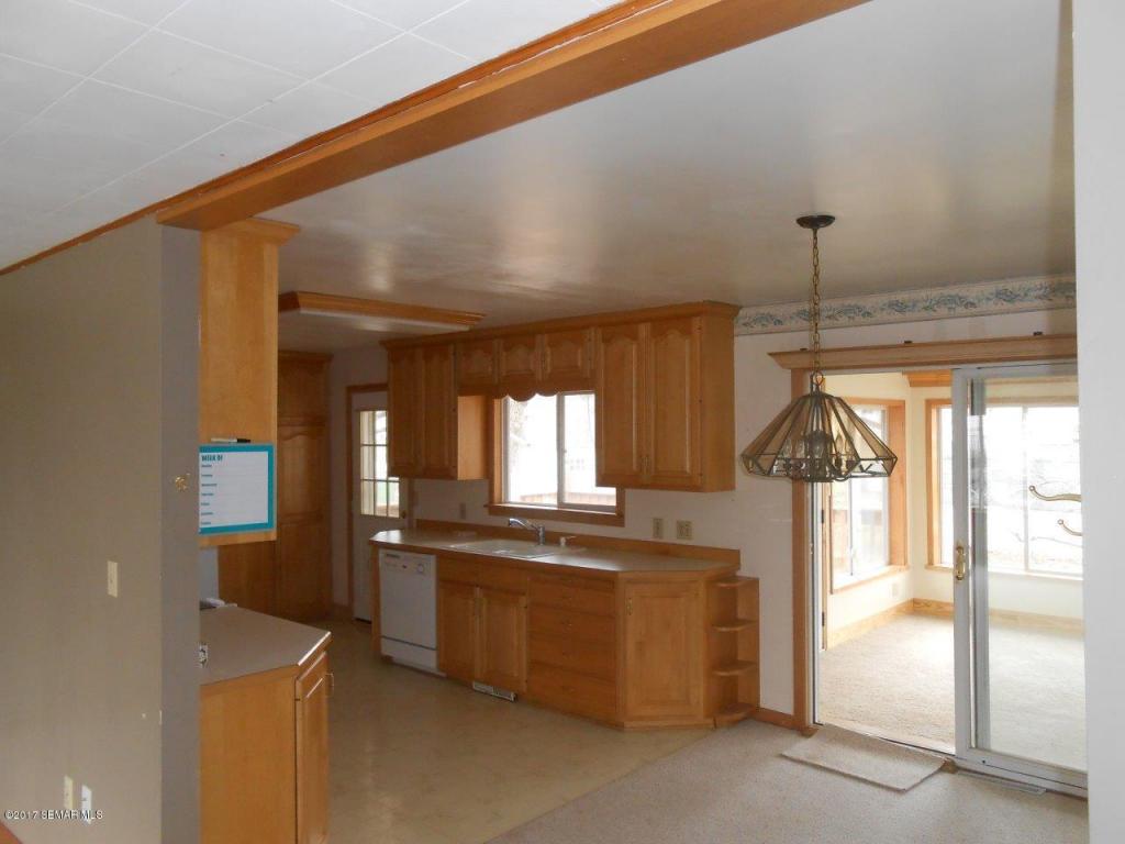 215 E Henry Street, LeRoy, MN 55951