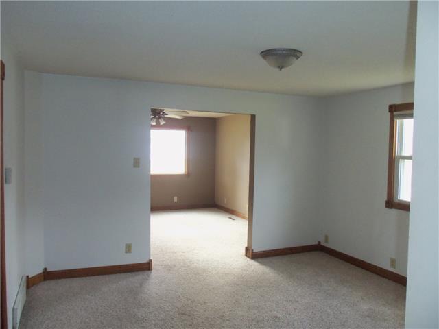 219 Lowell St ELe Roy, MN, 55951Mower County