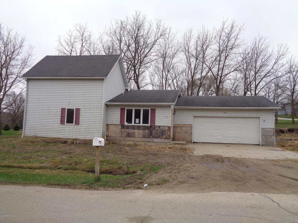 715 7th Street W, Mantorville, MN 55955