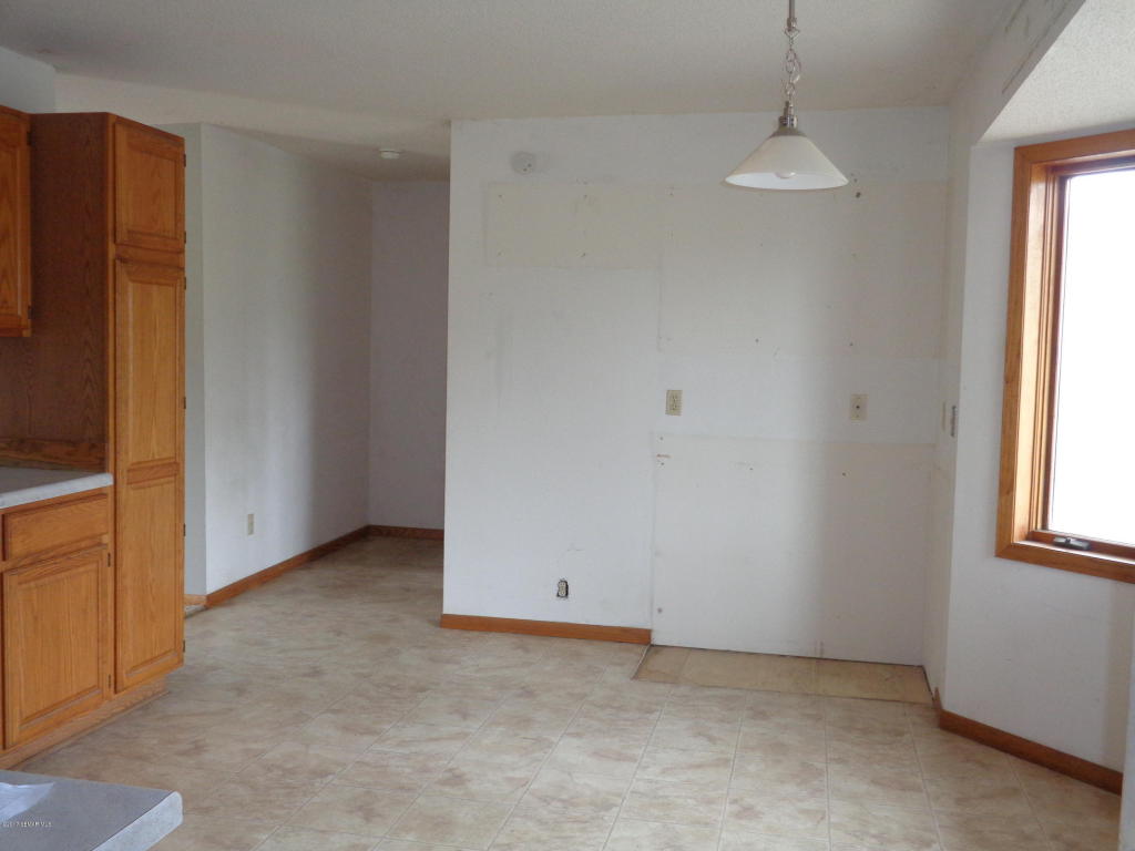 715 7th Street W, Mantorville, MN 55955