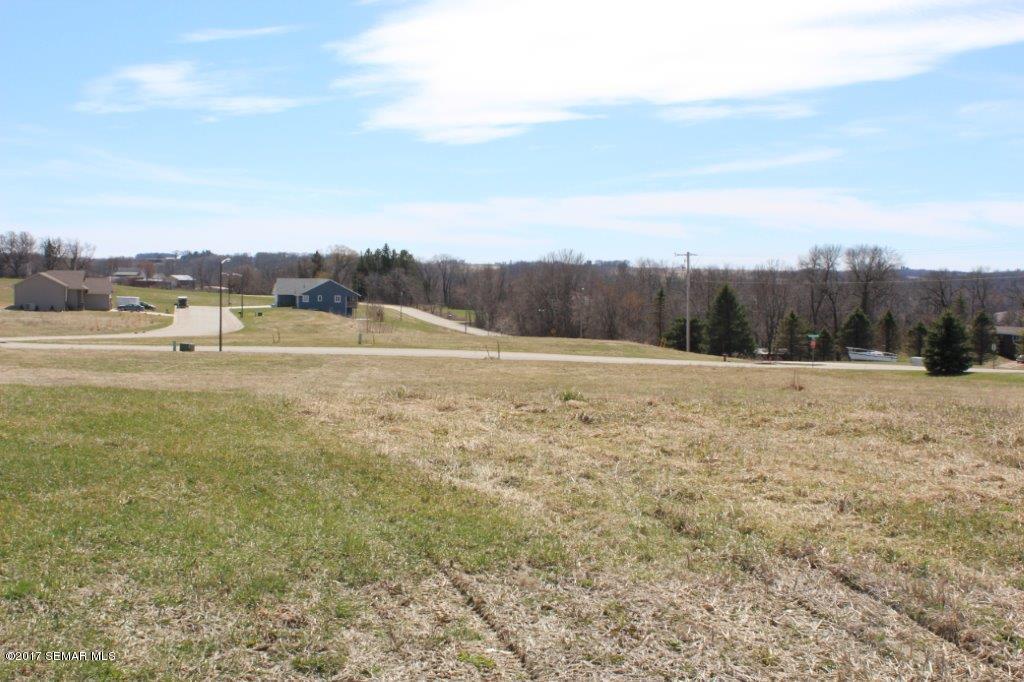 1327 Cherry Street E, Mazeppa, MN 55956
