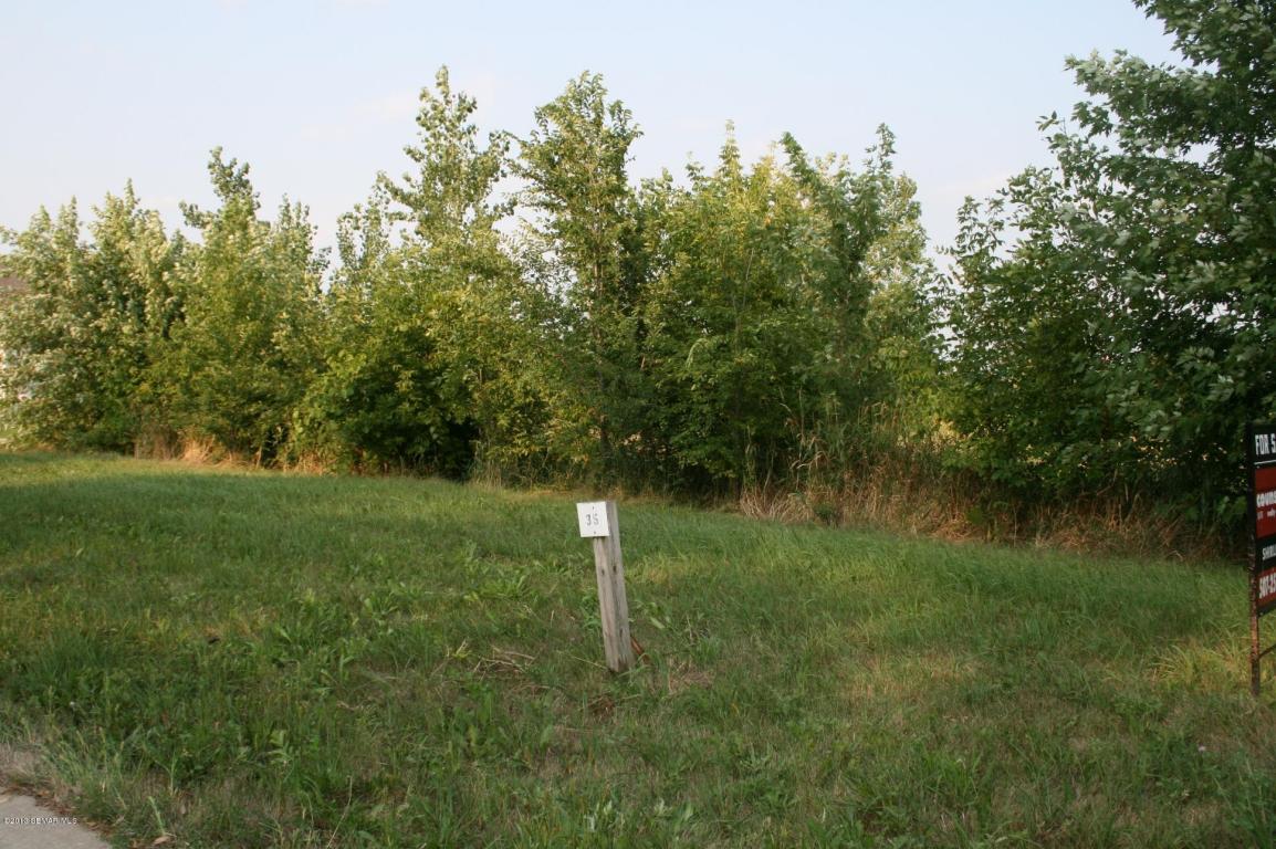 55 8th Street NE, Plainview, MN 55964