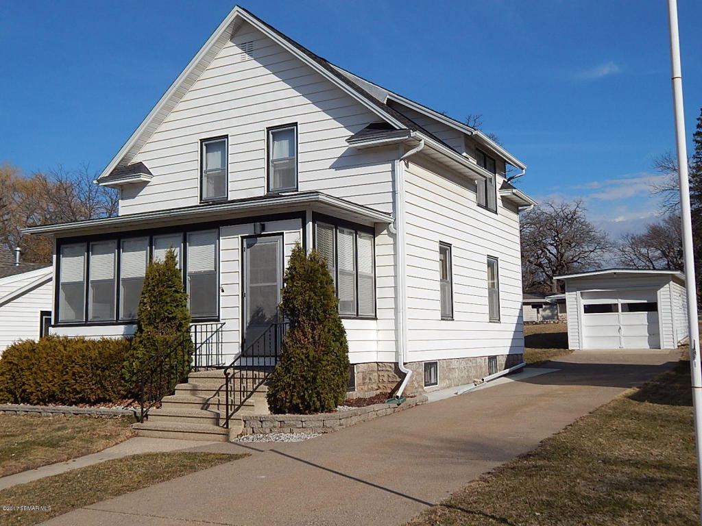 609 E Grove Street, Rushford, MN 55971